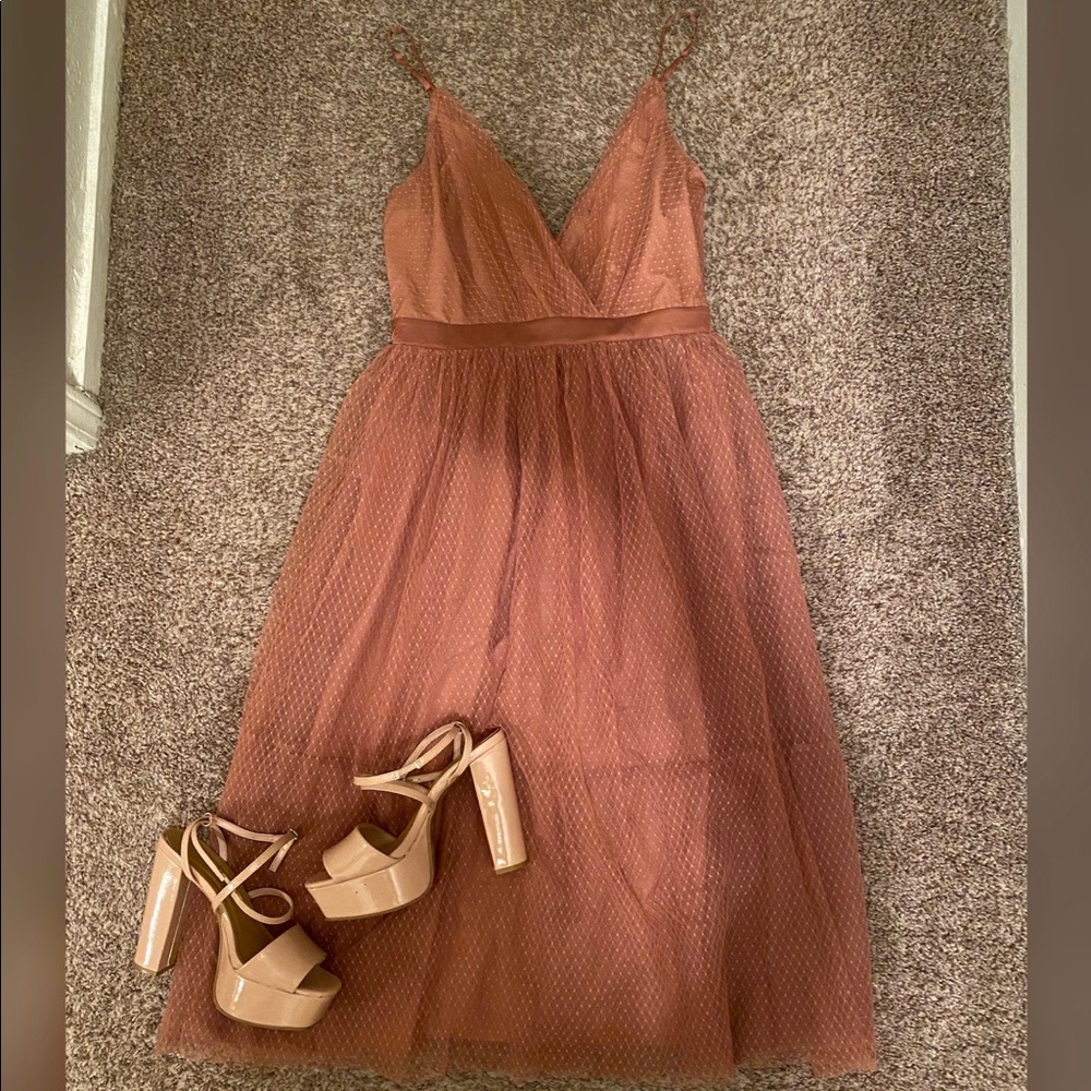 EXPRESS Mauve tulle dress w/adjustable straps